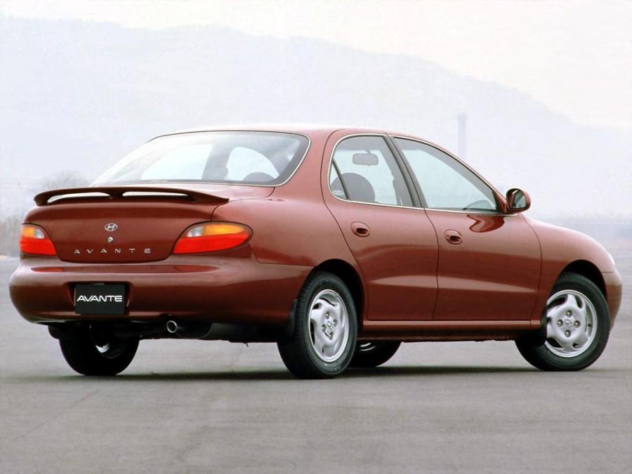  Hyundai Avante 1995 года  (фото 2 из 2)